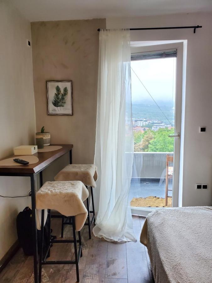 Sleep And Drive Cosy Saraievo Exterior foto